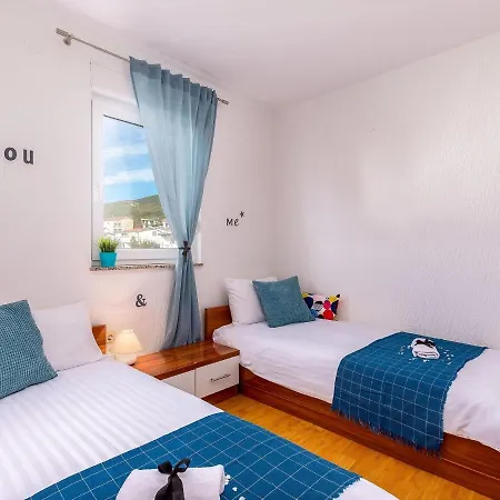 Modern Ground Floor Apartment Sopaljska